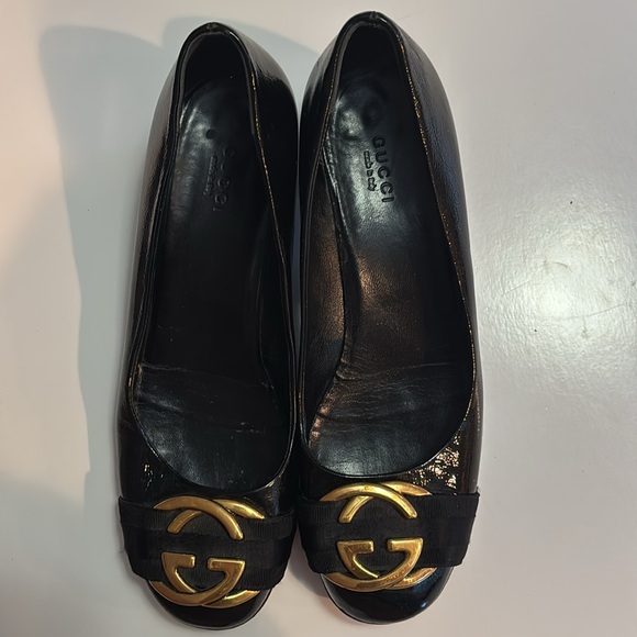 GUCCI interlocking Gold G pumps 1” heel - Picture 1 of 16